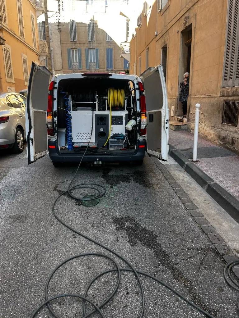 Curage canalisation préventif — nettoyage réseau assainissement Var 83