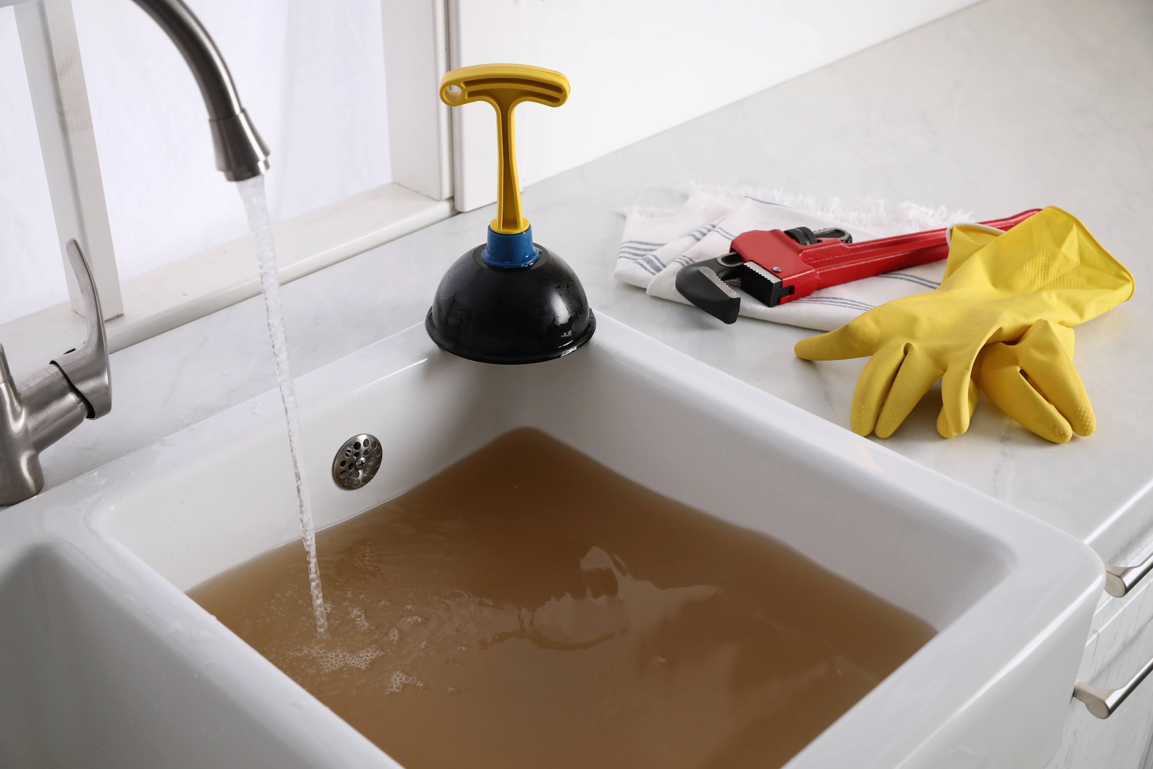 Lavabo bouché — débouchage évier et douche