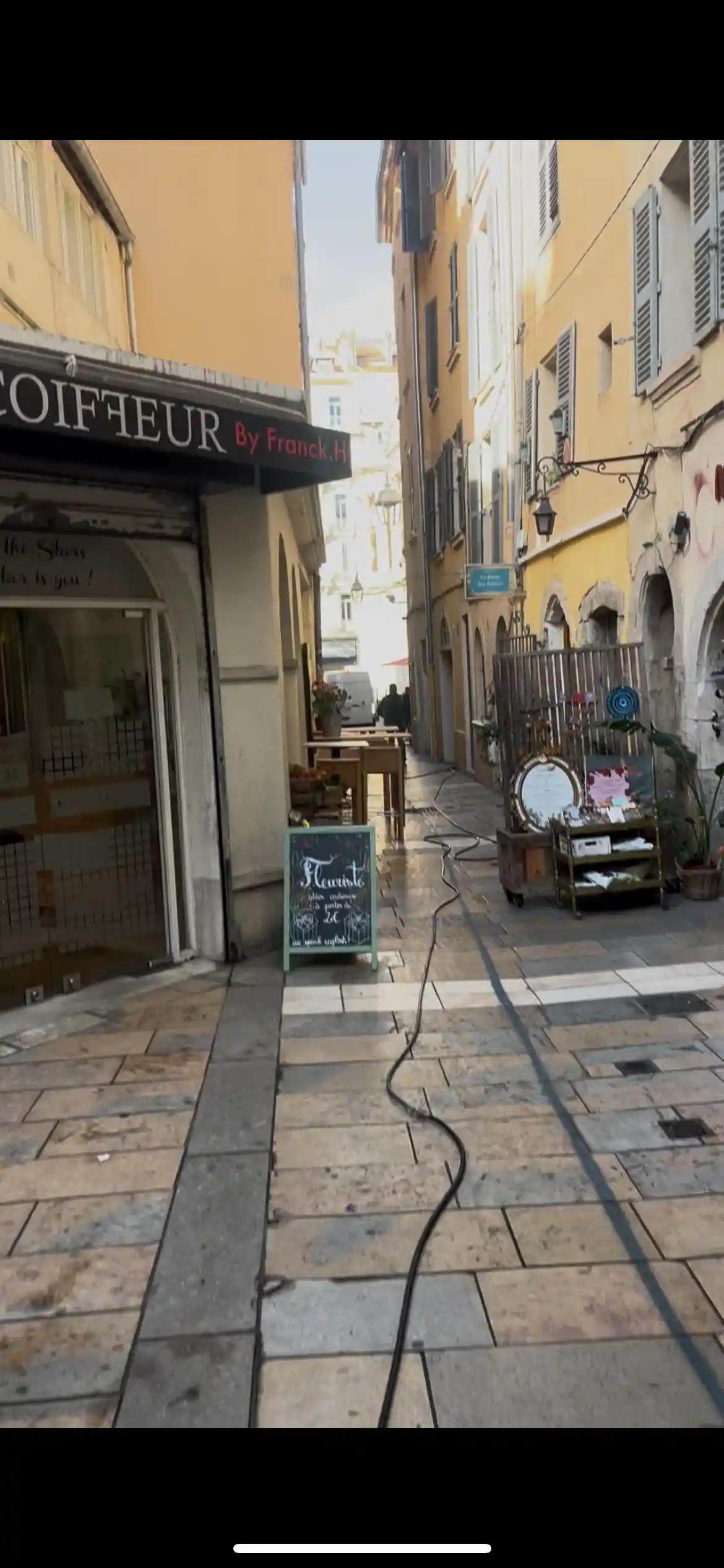 Débouchage canalisation à Toulon — Les Techniciens du Débouchage