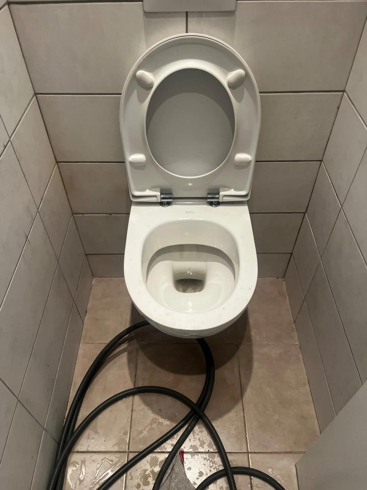 Débouchage WC maison étage avec caméra — La Seyne-sur-Mer