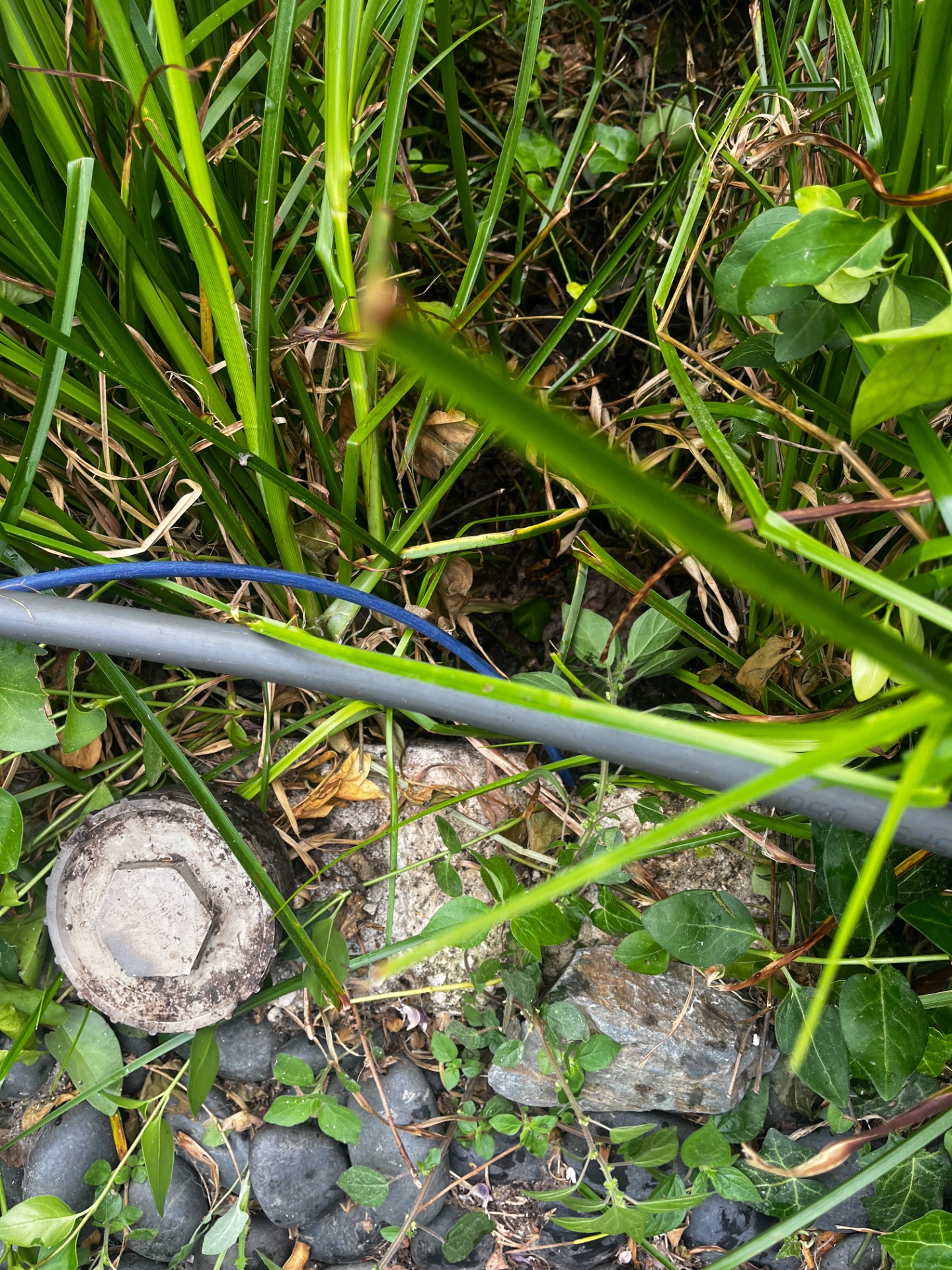 Débouchage canalisation à Carqueiranne — avant intervention