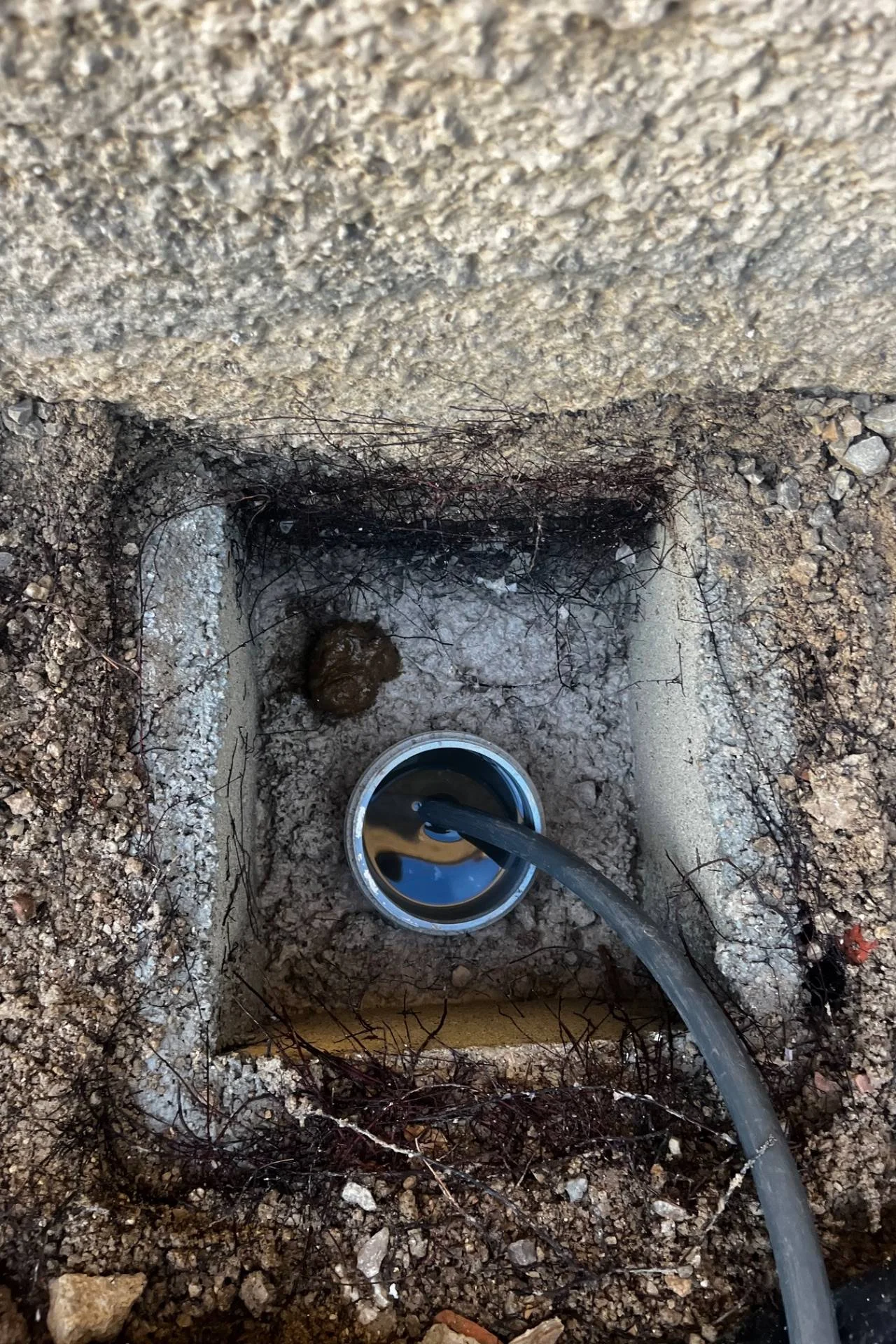 Débouchage canalisation à Draguignan — avant intervention