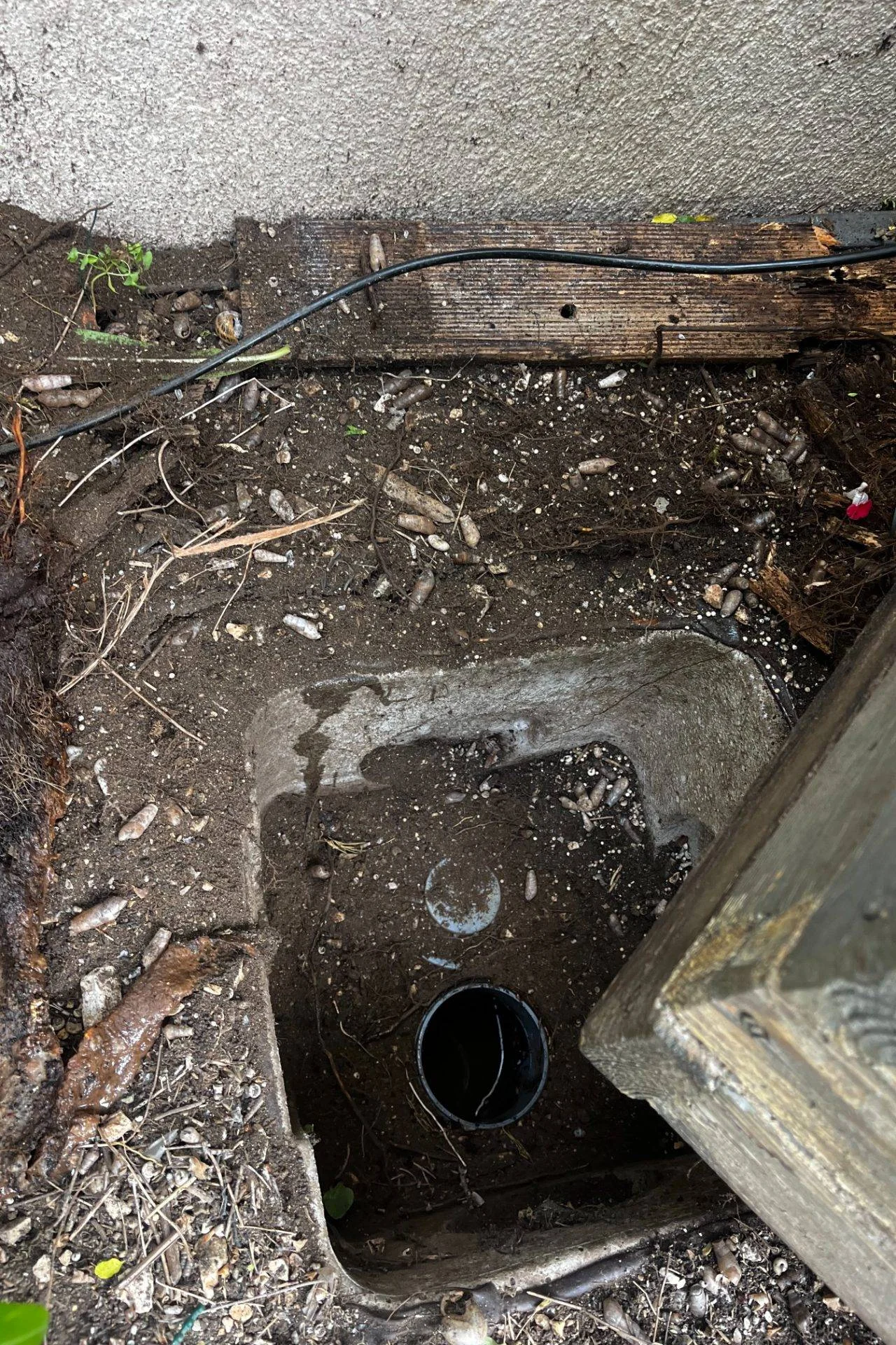 Débouchage canalisation à La Seyne-sur-Mer — avant intervention