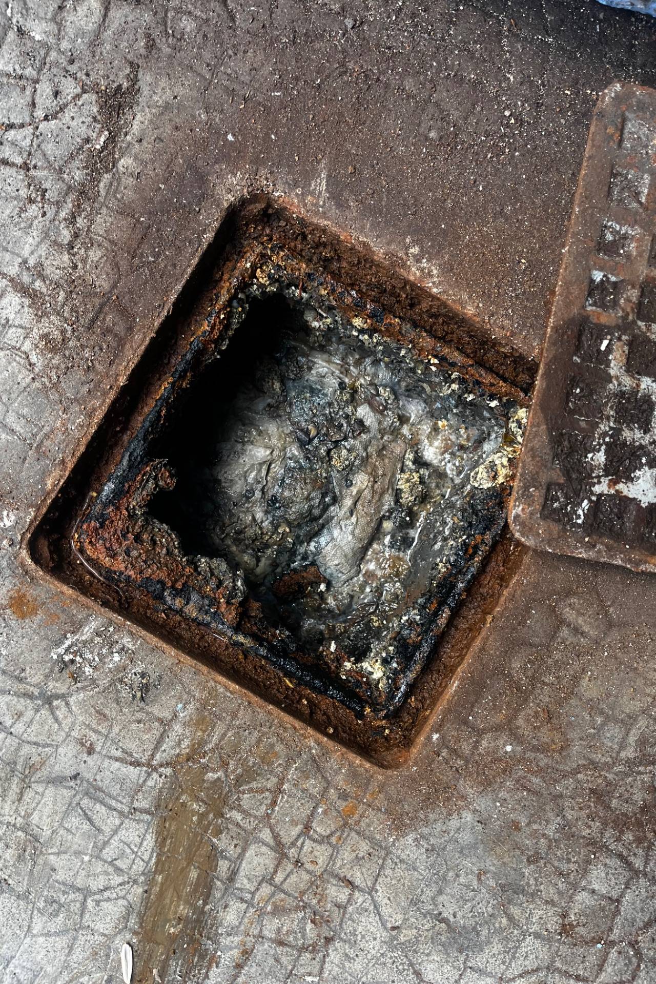 Débouchage canalisation à Le Muy — avant intervention