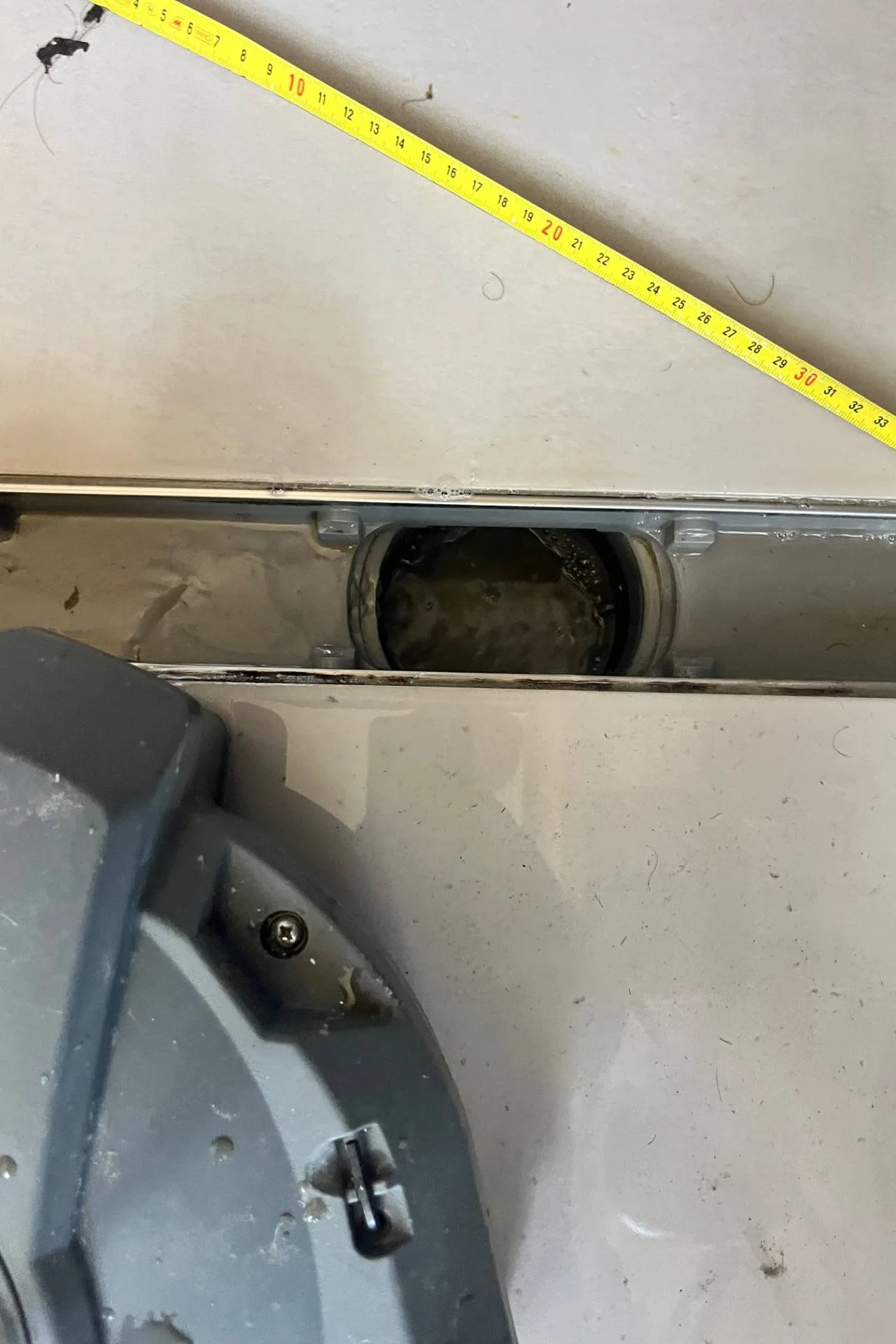 Débouchage douche à Toulon — avant intervention
